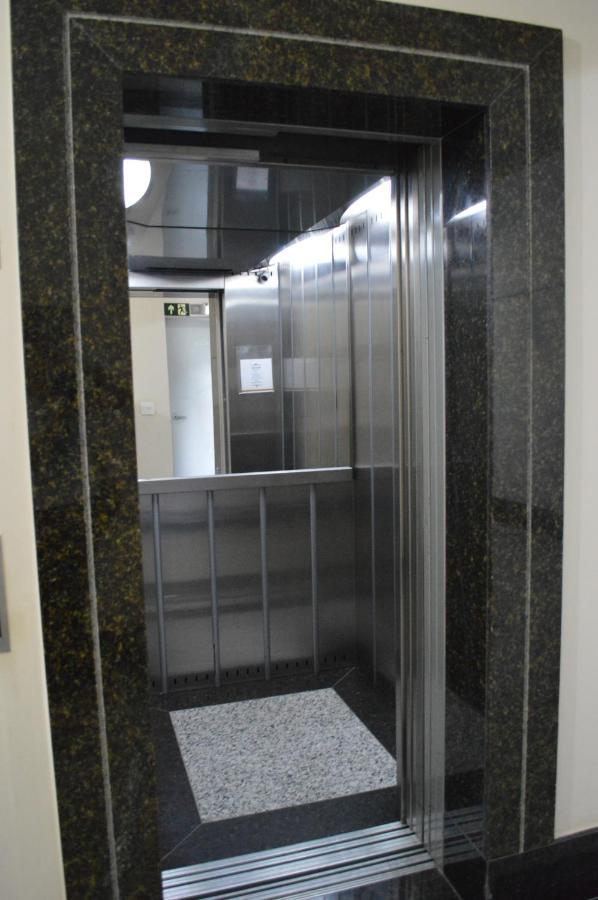 Liber Hotel Nova Serrana - Conforto Na Rota Da Br-262 Экстерьер фото