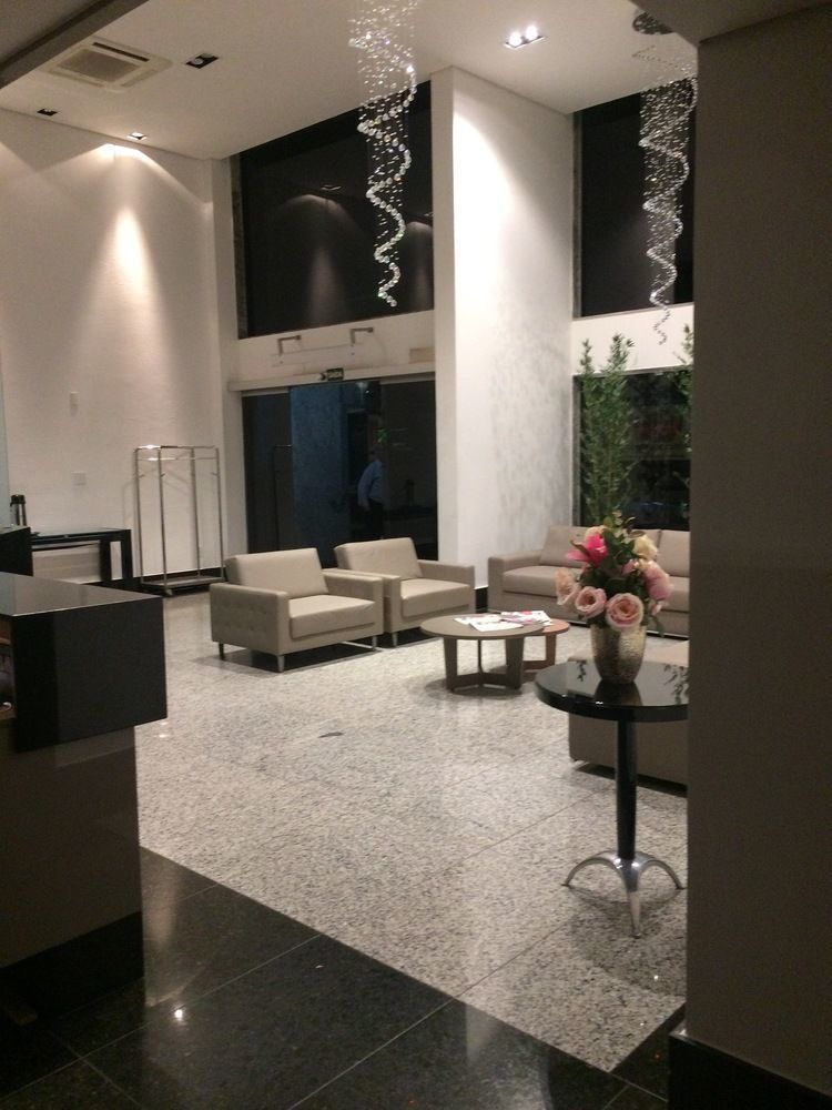 Liber Hotel Nova Serrana - Conforto Na Rota Da Br-262 Экстерьер фото